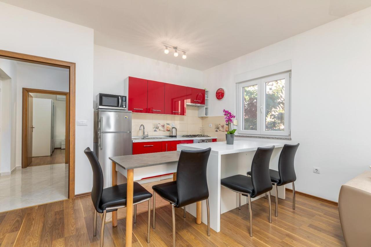 Apartman Vera Pula Bagian luar foto