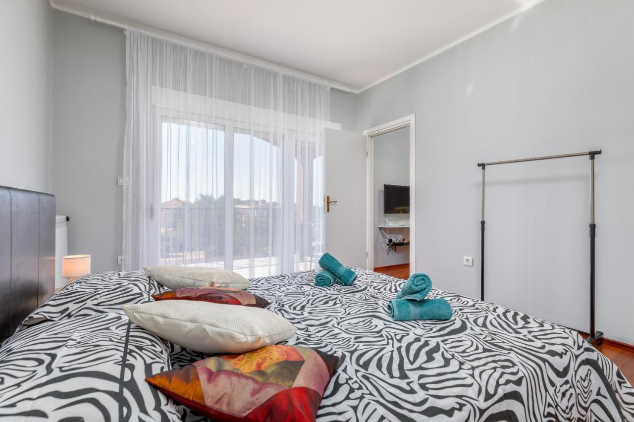 Apartman Vera Pula Bagian luar foto