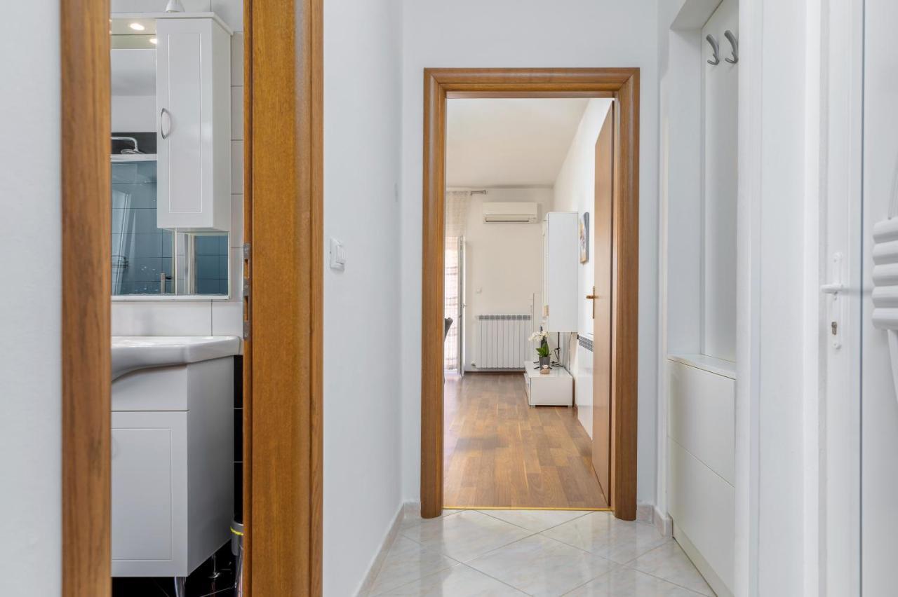 Apartman Vera Pula Bagian luar foto