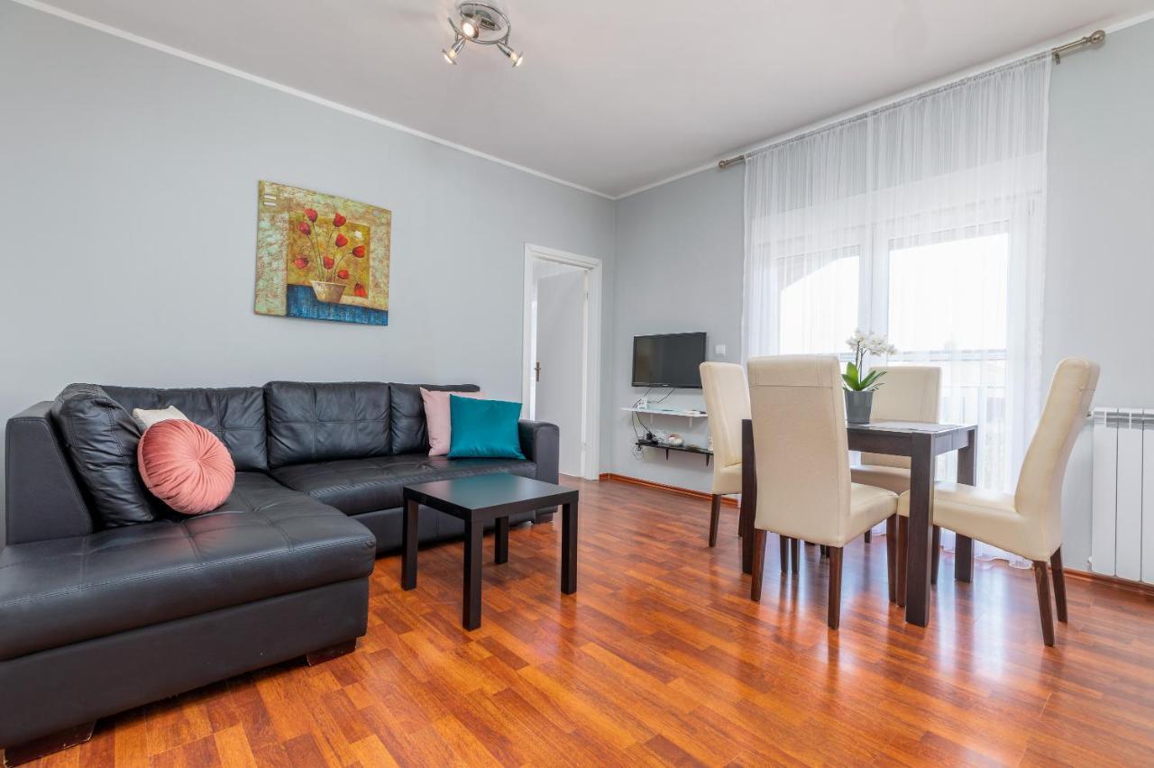Apartman Vera Pula Bagian luar foto